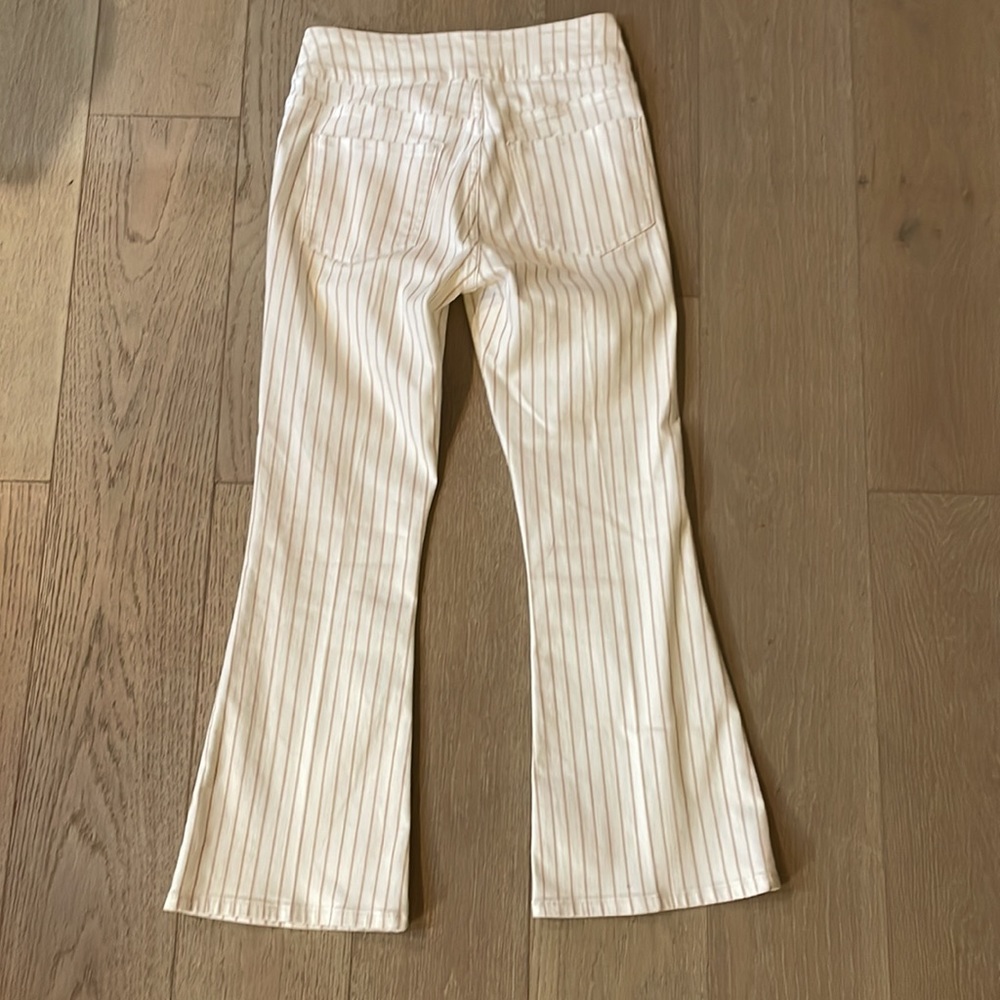 NWT Frame Le Hardy Crop Flare Jeans Size 27 White with Khaki Pinstripe - Picture 5 of 7